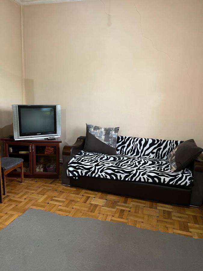 Guest House Saman Garni Εξωτερικό φωτογραφία